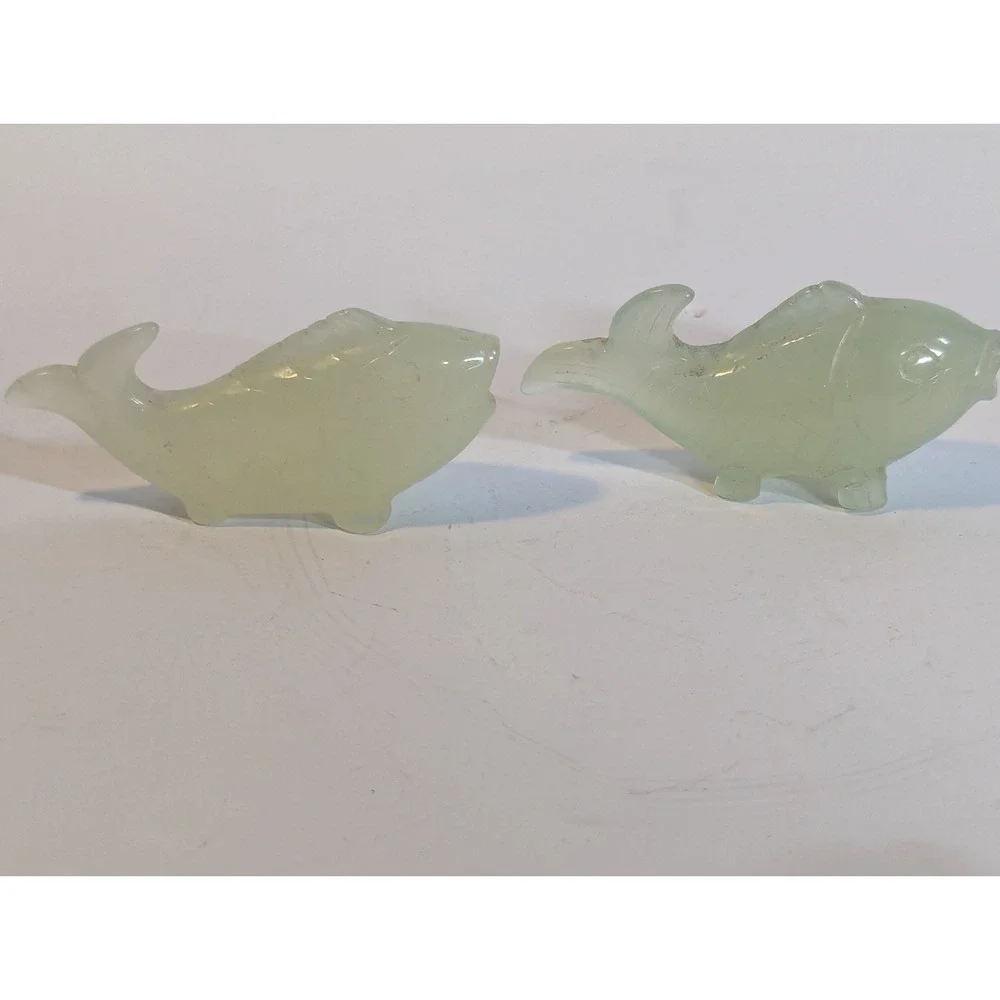 Hand‎ Carved Jade Fish Statues 1 1/4 in